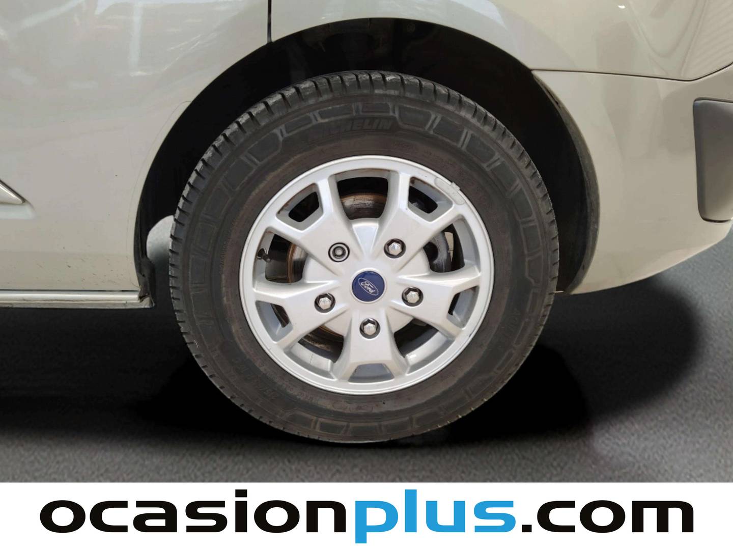 Foto Ford Tourneo Custom Ford Tourneo Custom 2.2 TDCI 300 L1 Titanium 8 Plazas (125 CV)