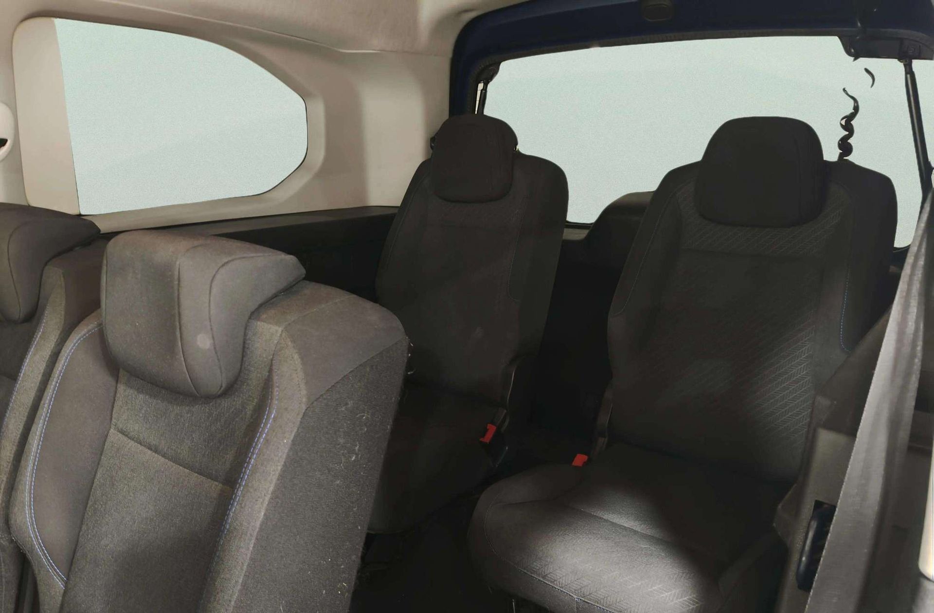Peugeot Rifter BlueHDi 130 Allure Long 7 plazas - foto 6