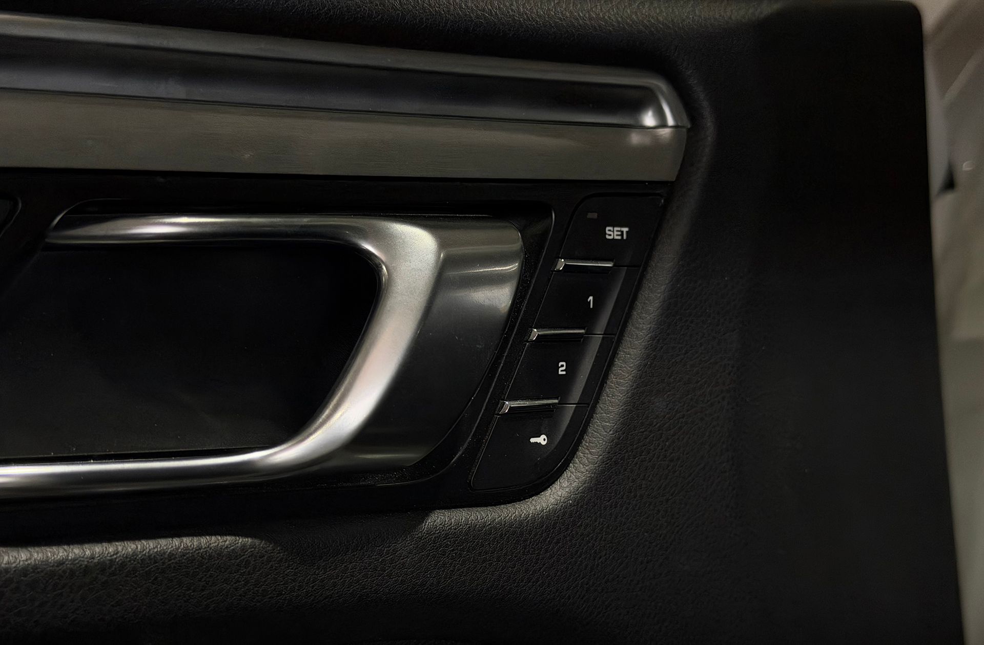 Porsche Macan - foto 17