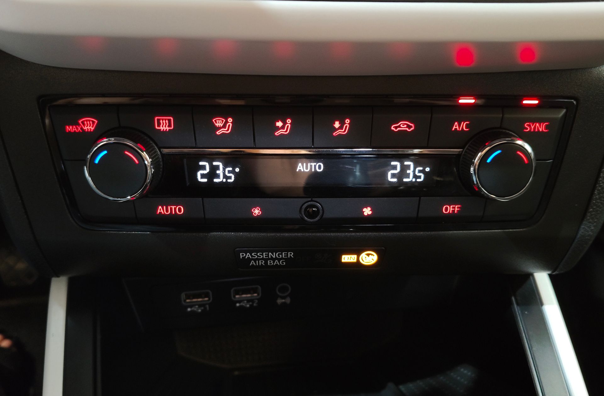 SEAT Arona 1.0 TSI Xcellence - foto 31
