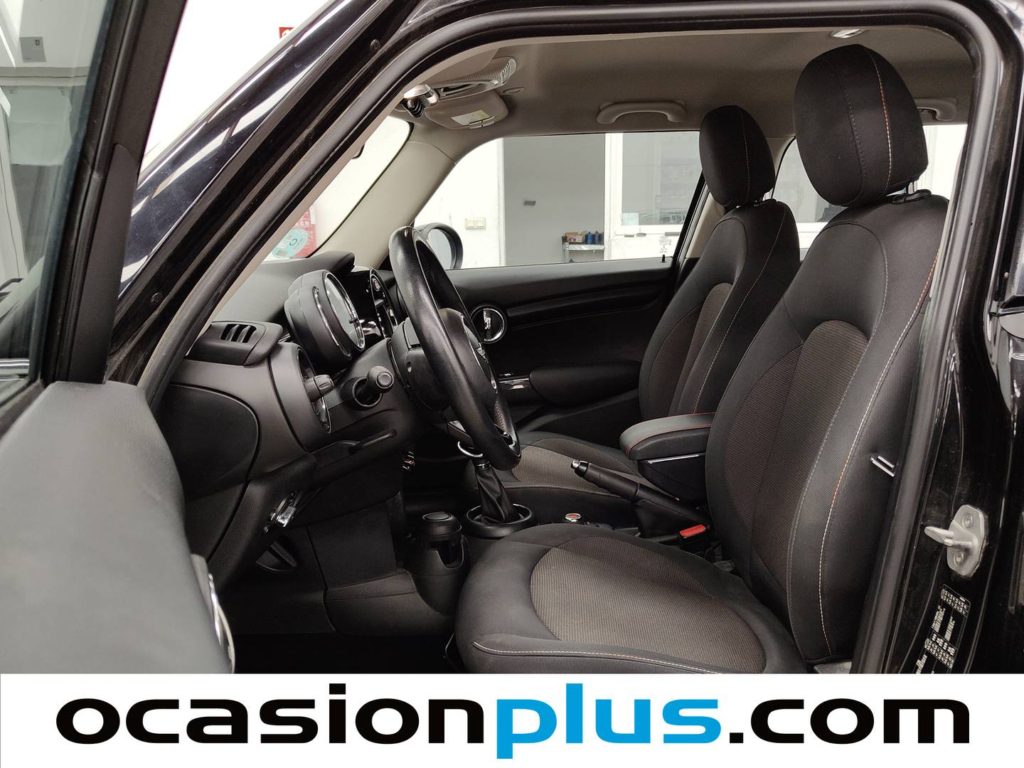 Foto asientos delanteros Mini MINI Mini MINI Cooper 5 Puertas D (116 CV)