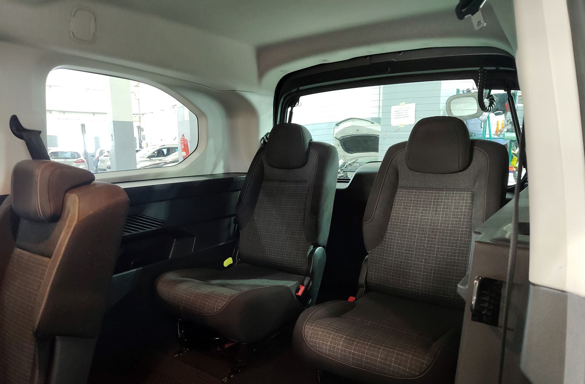 Peugeot Rifter BlueHDi 130 GT Long 7 plazas - foto 14