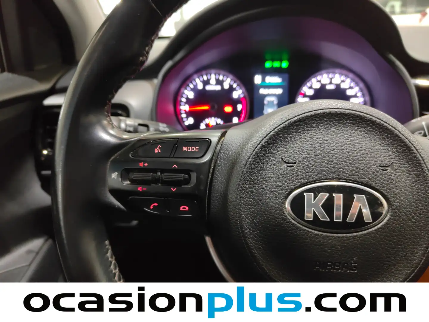 Foto KIA Stonic Kia Stonic 1.0 T-GDi MHEV Drive iMT  (100 CV)