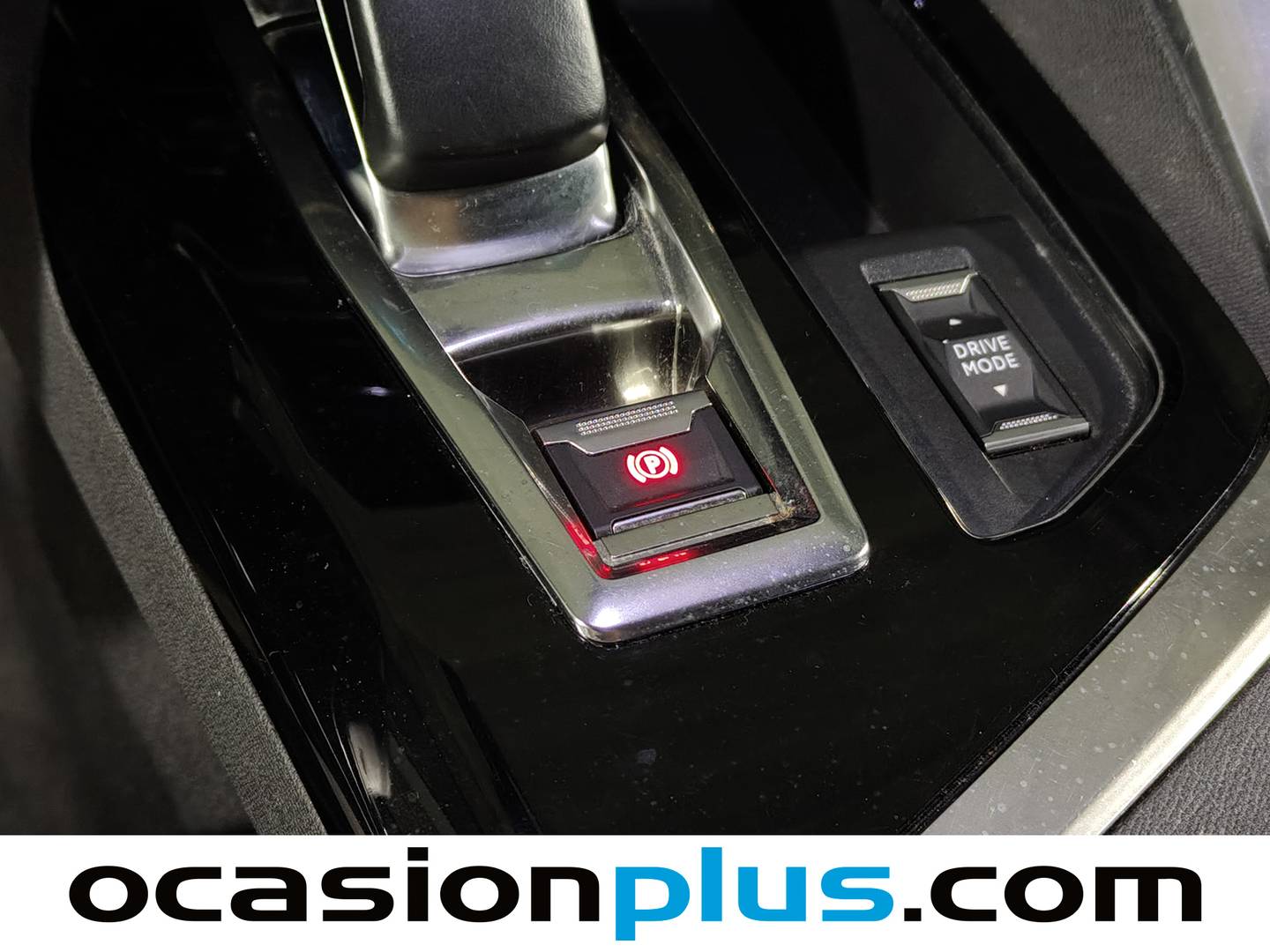 Foto Peugeot 3008 Hybrid Peugeot 3008 Hybrid 225 Allure e-EAT8 (225 CV)