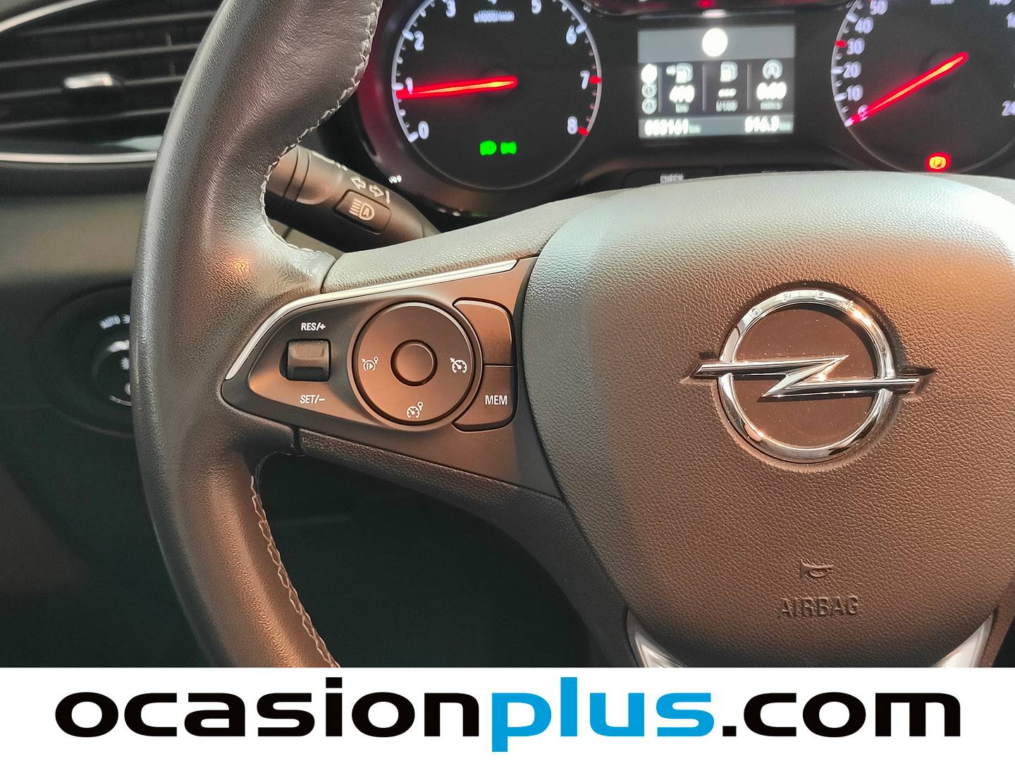 Opel Grandland X Opel Grandland X 1.2 Turbo Design & Tech (130 CV) seminuevo