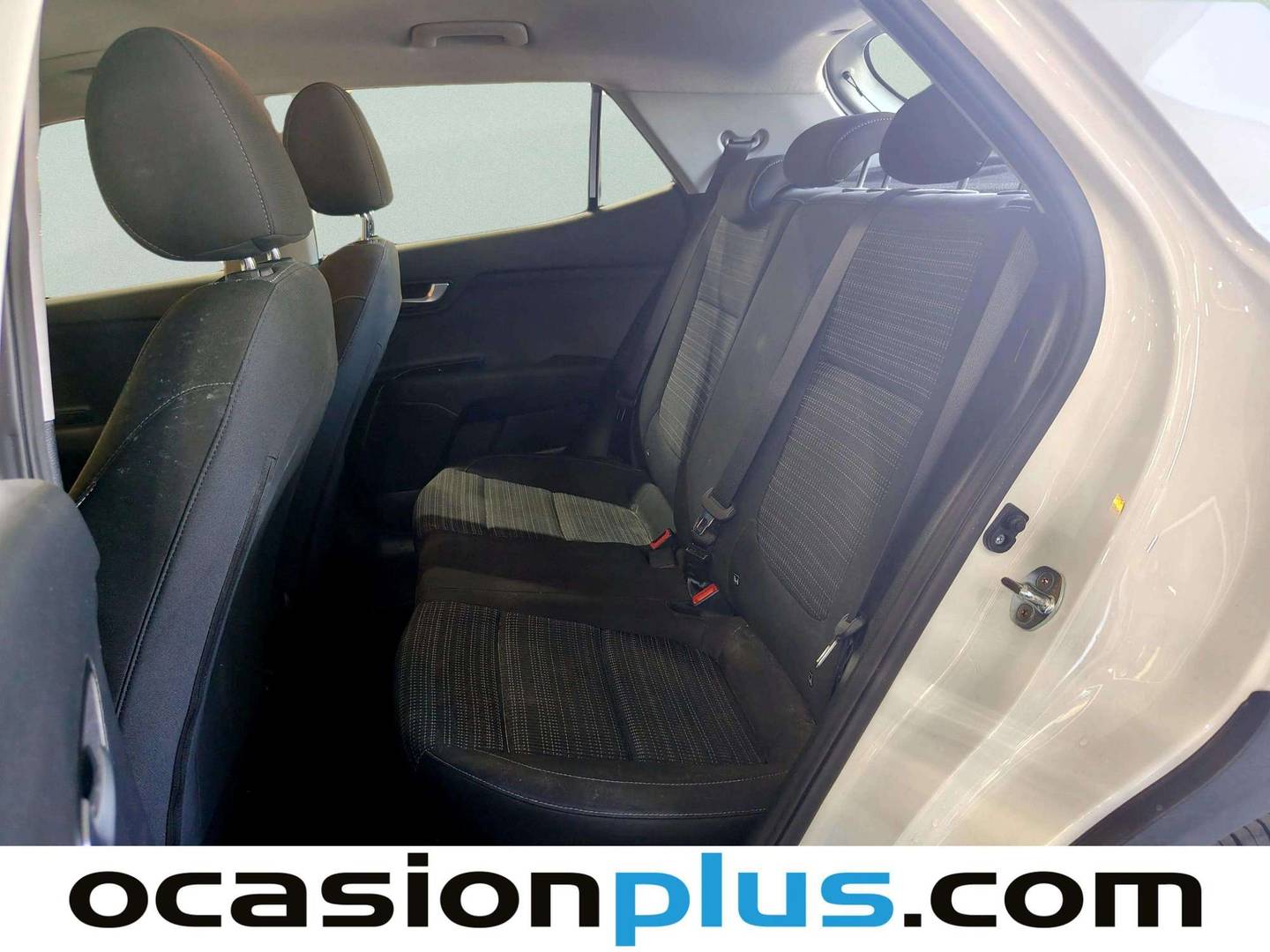 Foto asientos traseros KIA Stonic KIA Stonic 1.2 DPi Drive (84 CV)