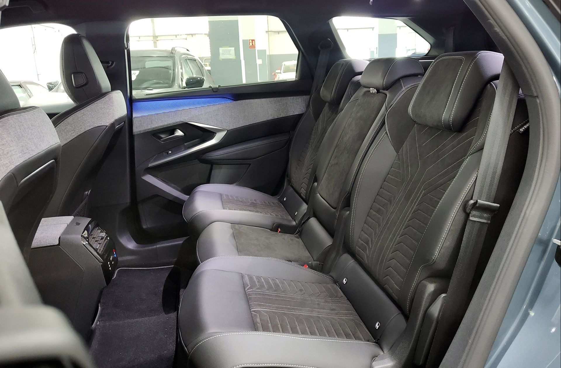 Peugeot 5008 1.2 GT eDCS6 7 plazas - foto 15