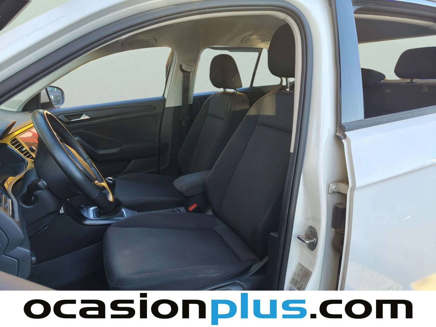 Foto Volkswagen T-Roc Volkswagen T-Roc Edition 1.6 TDI  (115 CV)