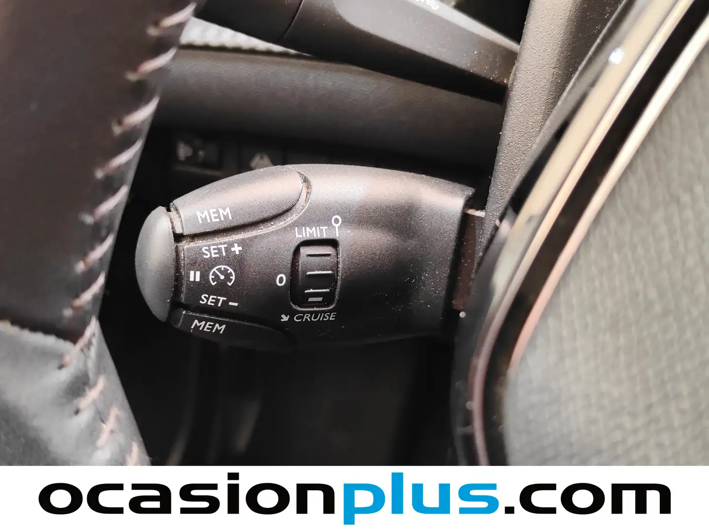 Foto Peugeot 2008 Peugeot 2008 PureTech 100 S&S Allure (100 CV)