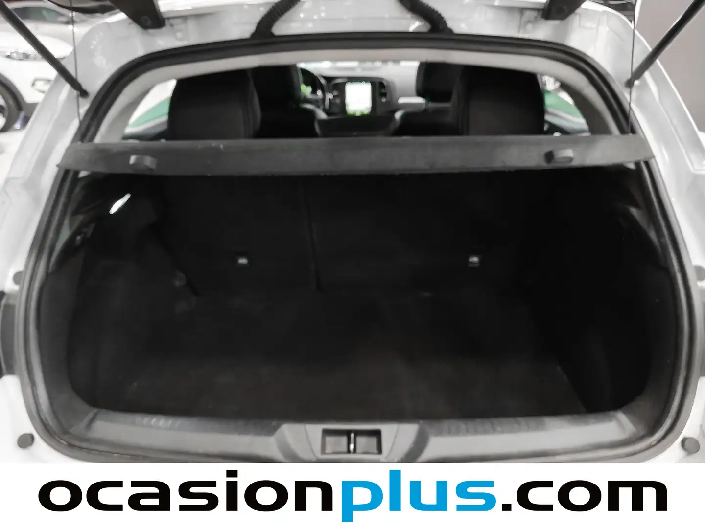 Foto Renault Mégane Renault Megane TCe Bose EDC (130 CV)