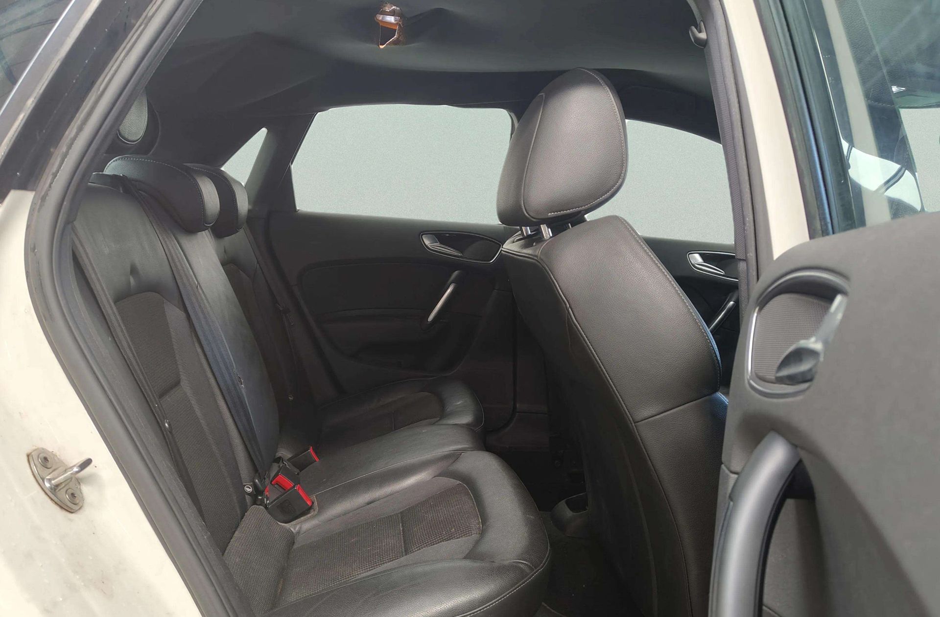 Audi A1 Sportback Ambition 1.6 TDI S tronic Pack S-Line - foto 14