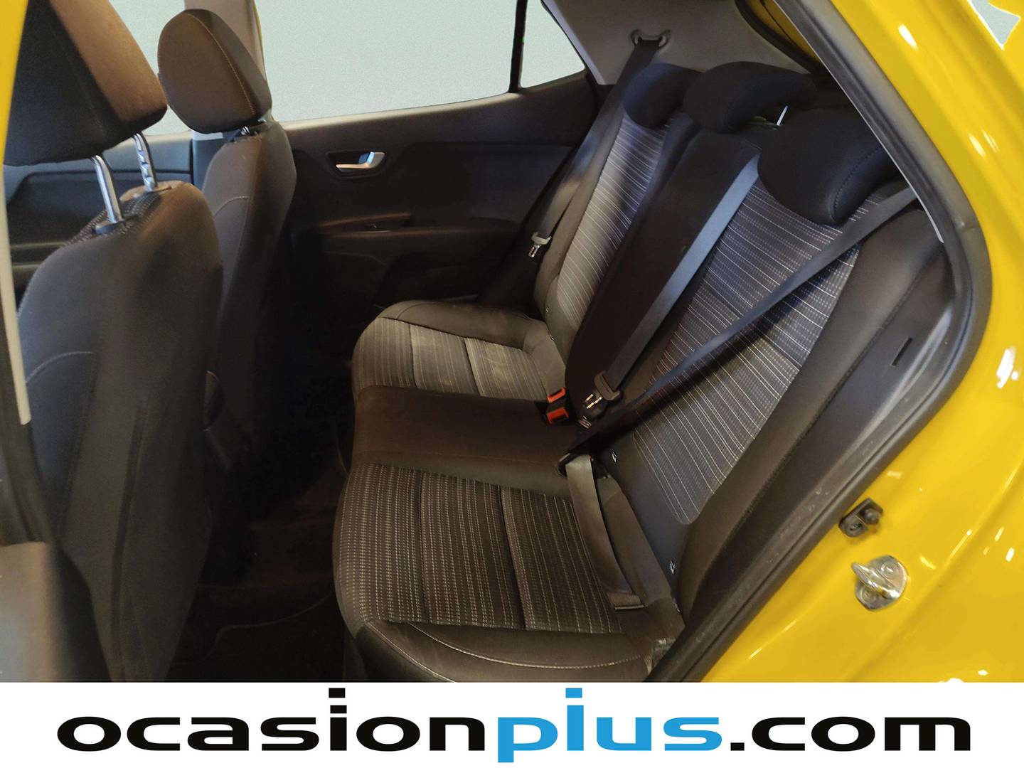 Foto asientos traseros KIA Stonic Kia Stonic 1.0 T-GDi Drive (100 CV)