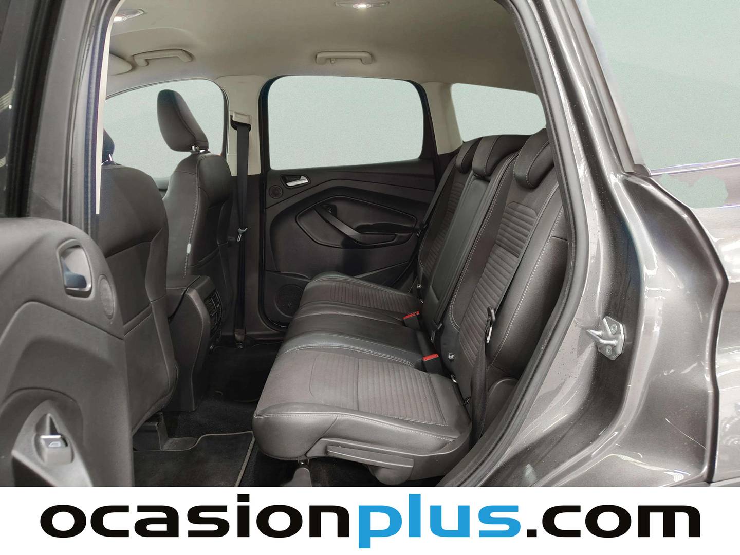 Foto asientos traseros Ford Kuga Ford Kuga 1.5 EcoBoost S&S Titanium 4x2 (150 CV)