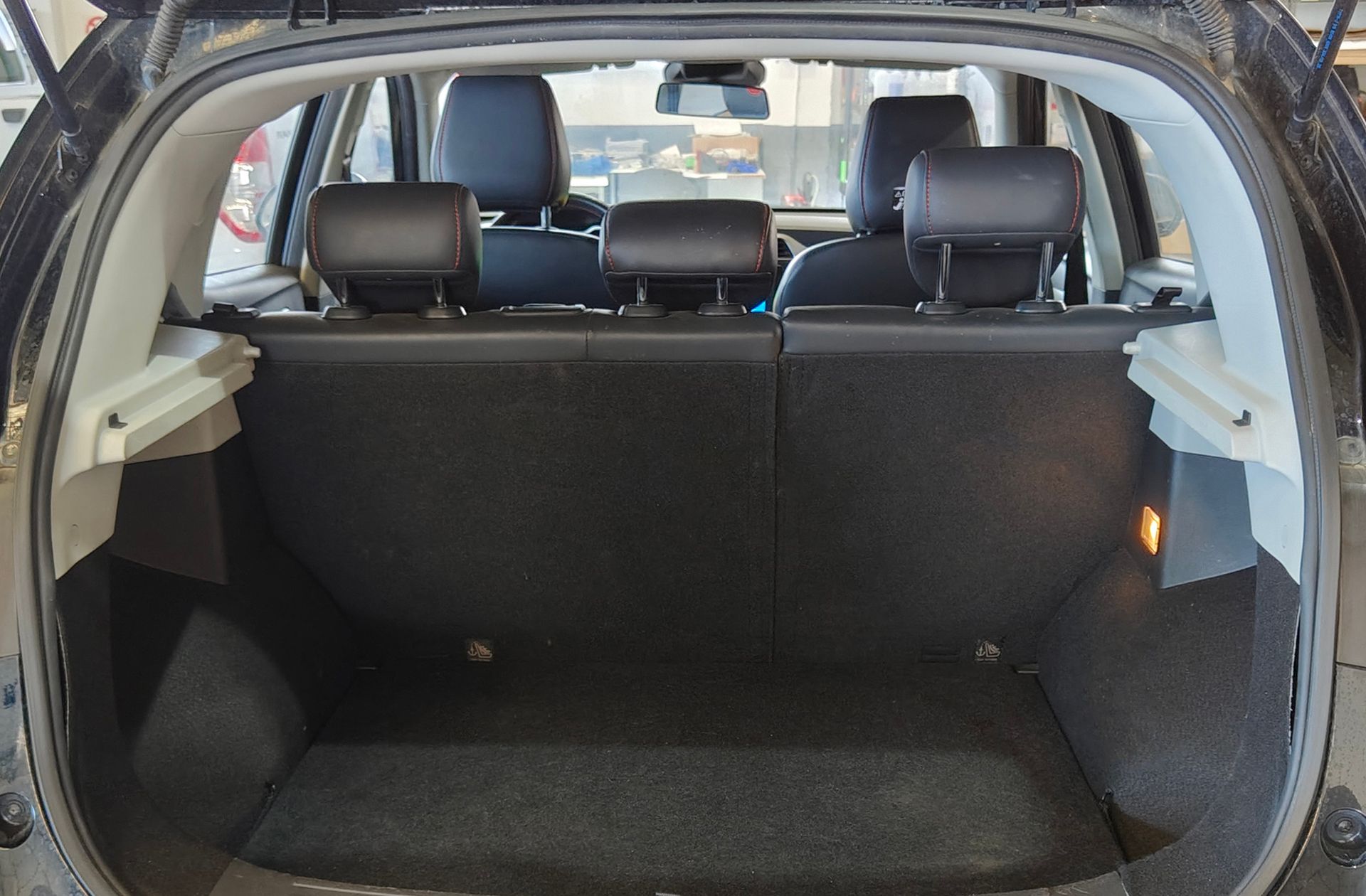 MG ZS 1.0T Luxury - foto 17