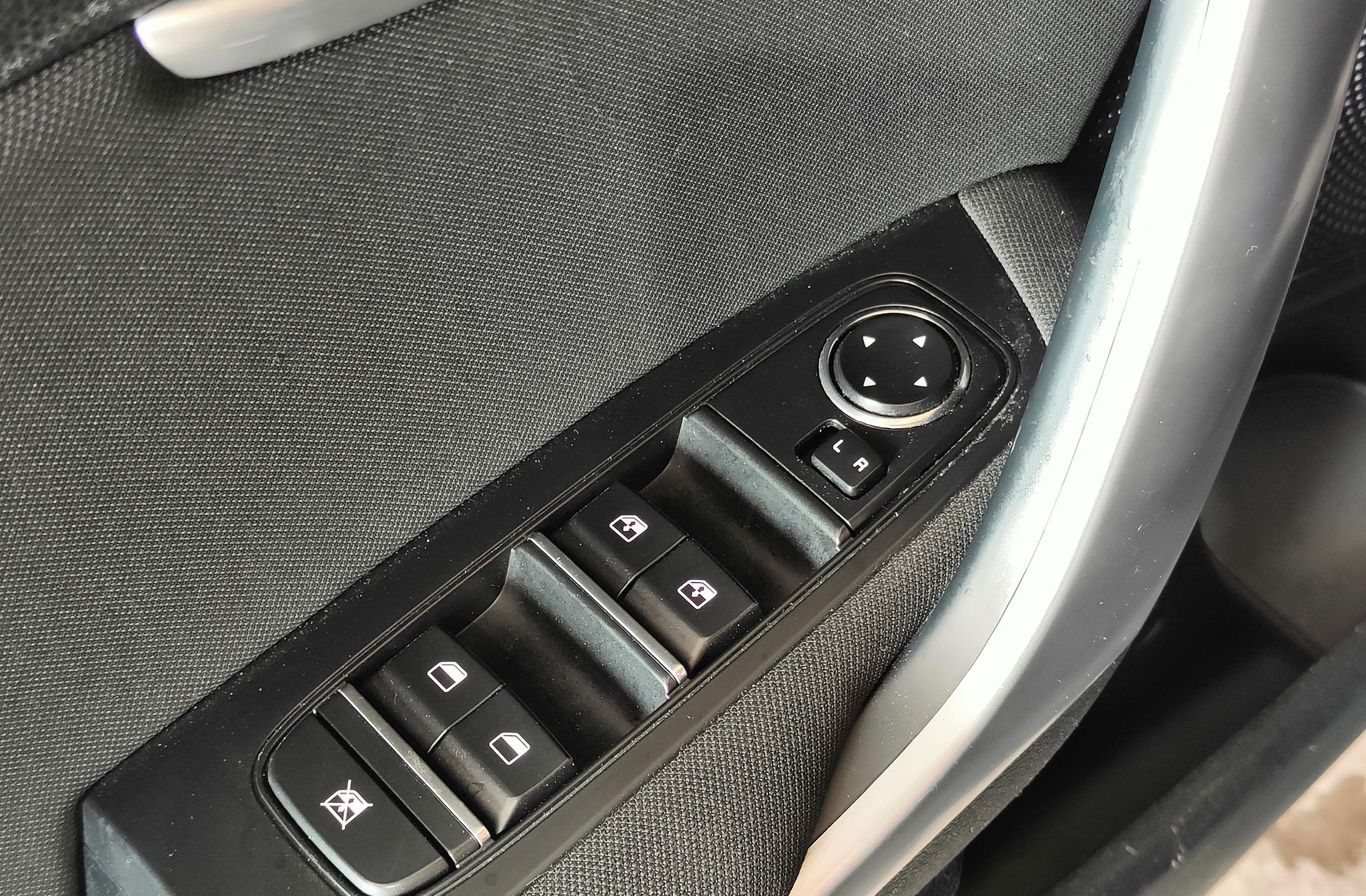 Kia Ceed 1.6 MHEV iMT Drive - foto 33