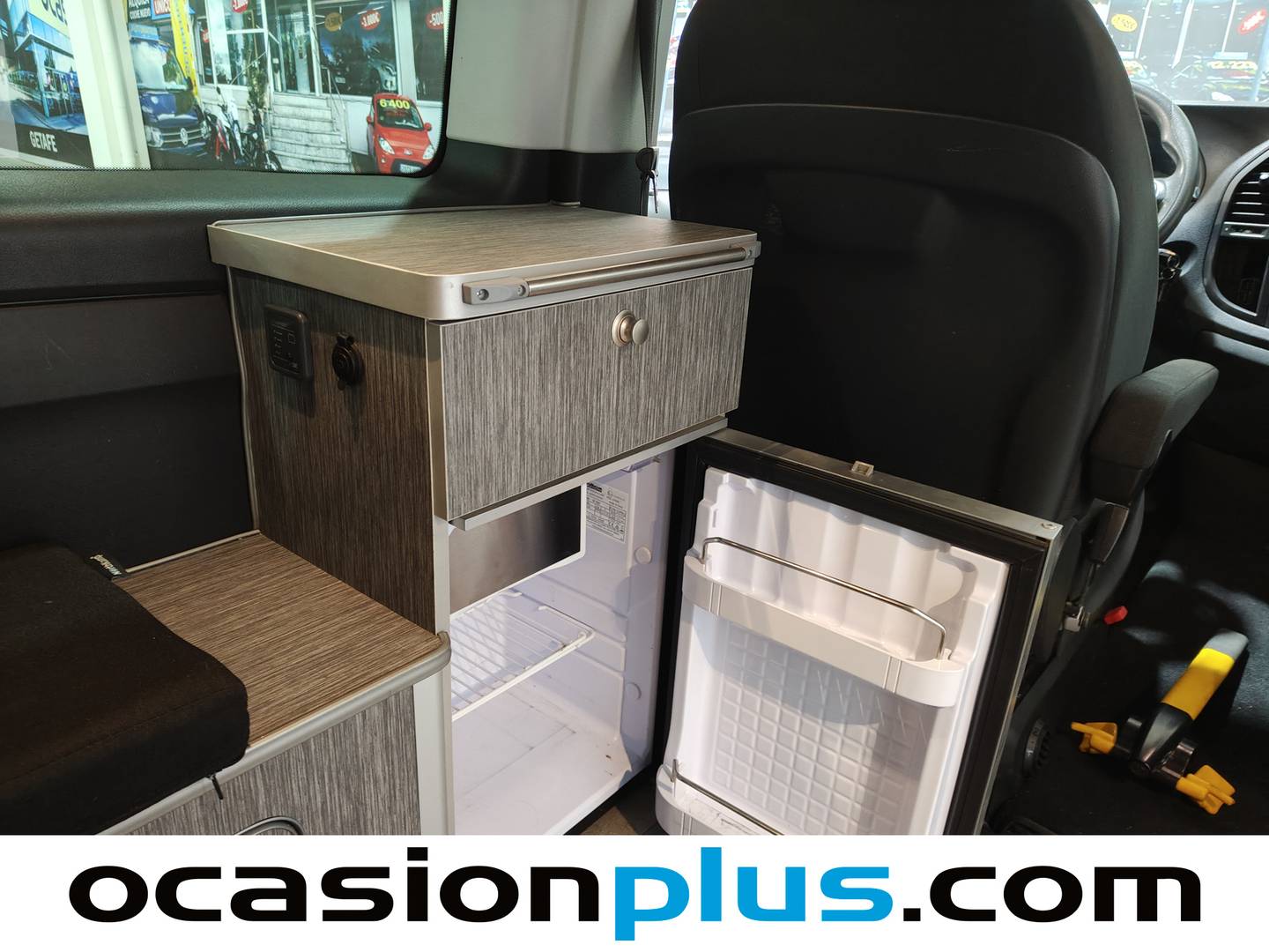 Equipamiento del Mercedes Vito Mercedes Vito 114 CDI Tourer Pro Larga (136 CV) Semi-camperizada 5 plazas