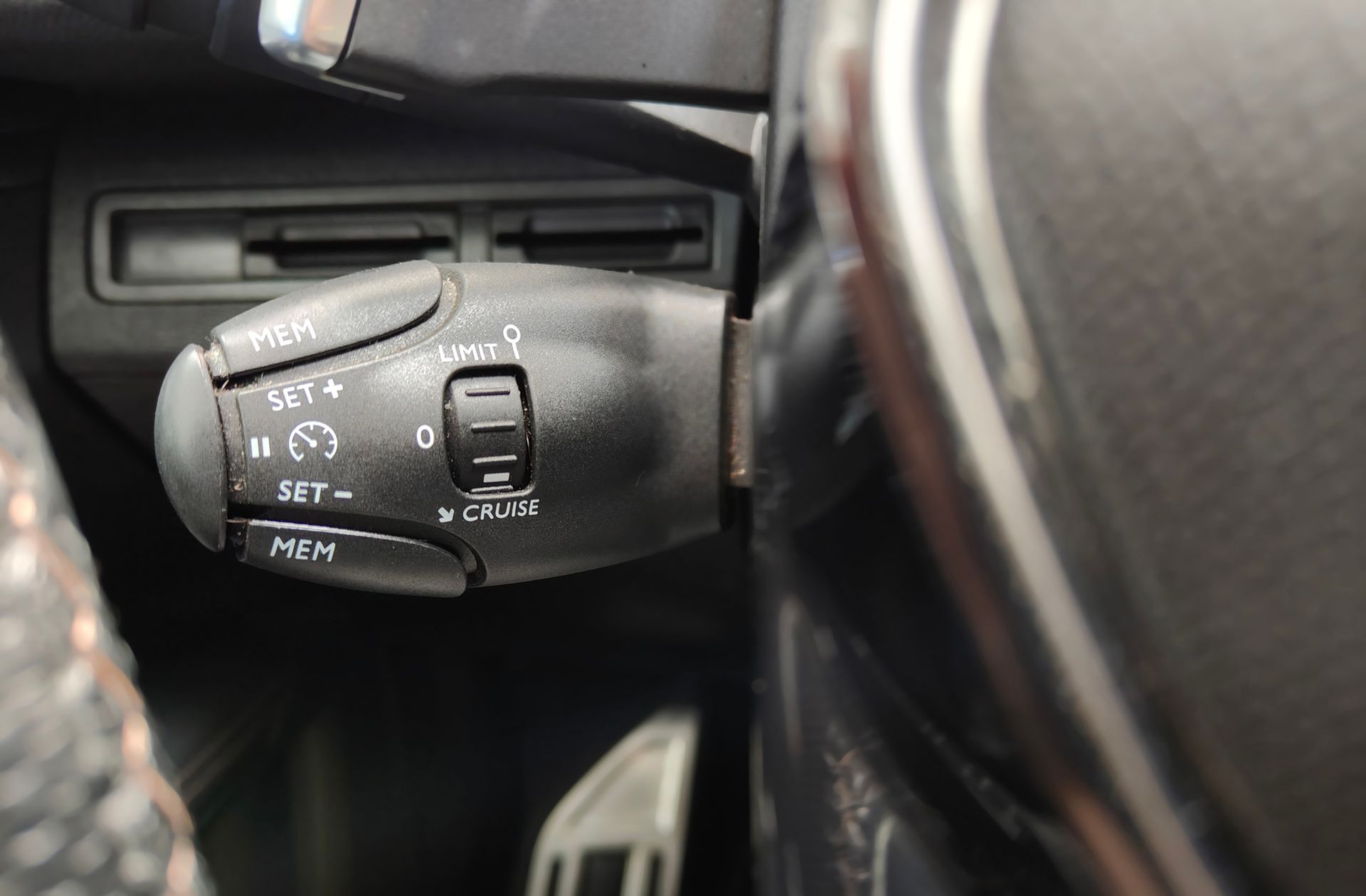Peugeot 5008 1.6L THP GT Line EAT6 7 plazas - foto 34
