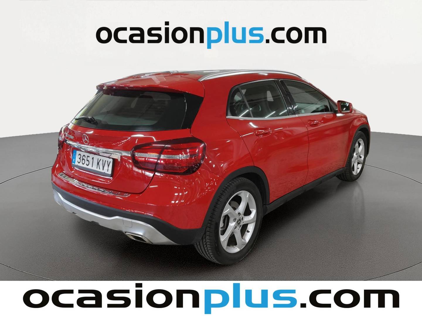 Foto trasera Mercedes GLA Mercedes GLA 180 (122 CV) derecha