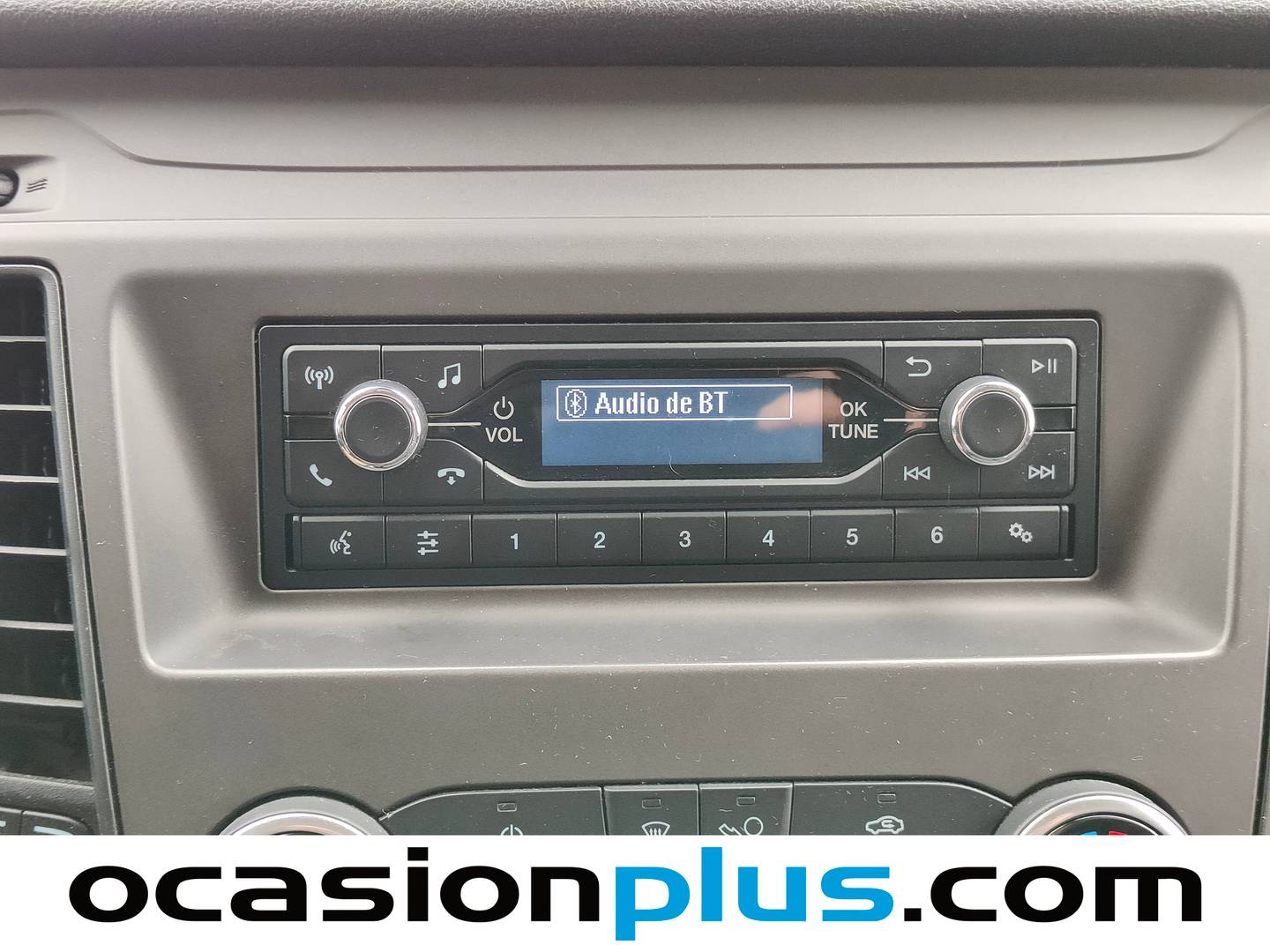 Equipamiento del Ford Transit Ford Transit 350 L3H2 Trend FWD (130 CV)