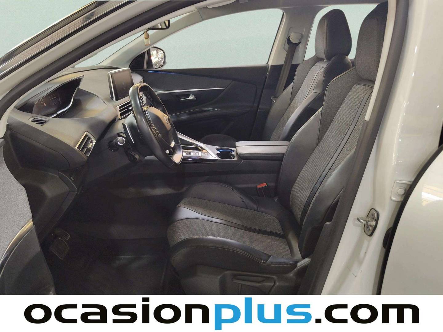 Foto asientos delanteros Peugeot 3008 Peugeot 3008 PureTech 130 Allure EAT8 (130 CV)