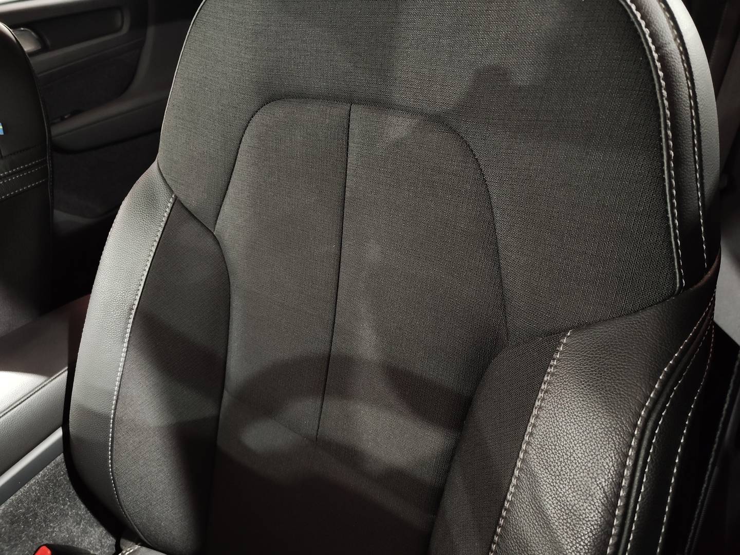 Foto Volvo XC40 Volvo XC40 D3 Business Plus (150 CV)