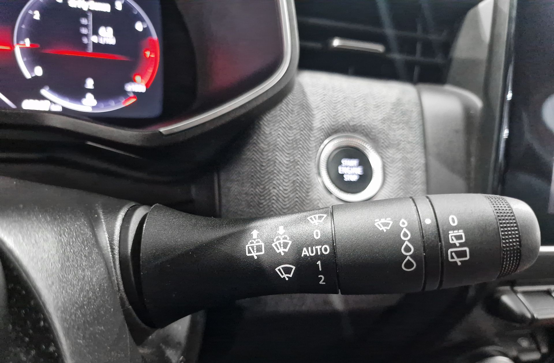 Renault Clio Techno TCe - foto 32