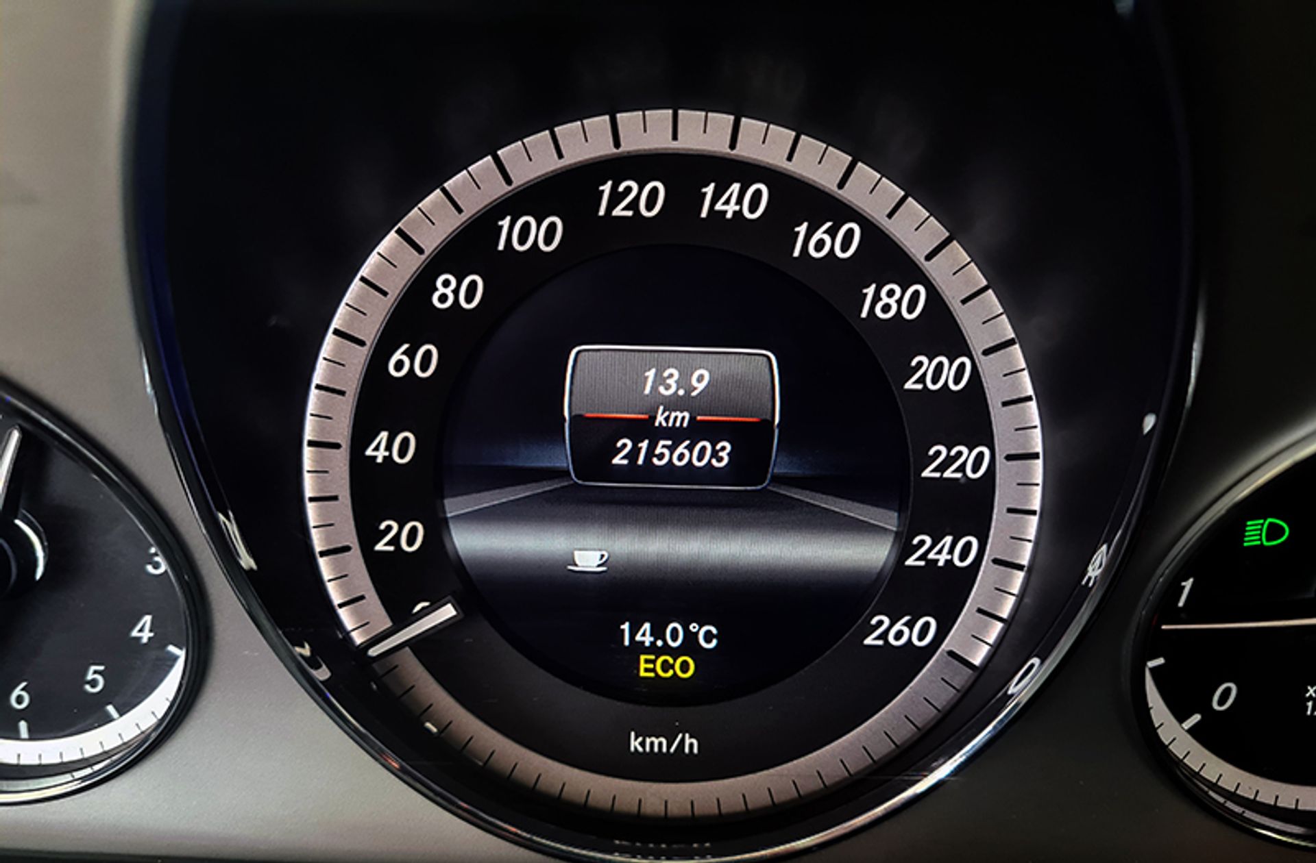 Mercedes-Benz Clase E E 220 CDI Coupe Blue Efficiency Avantgarde - foto 10