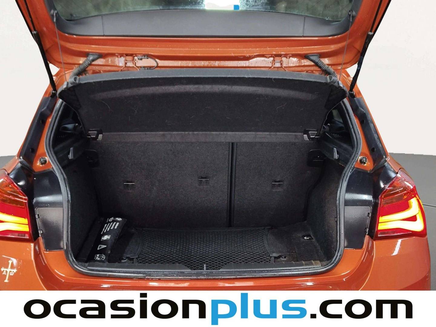 Fotos maletero BMW Serie 1 BMW Serie 1 118d (150 CV) Pack M