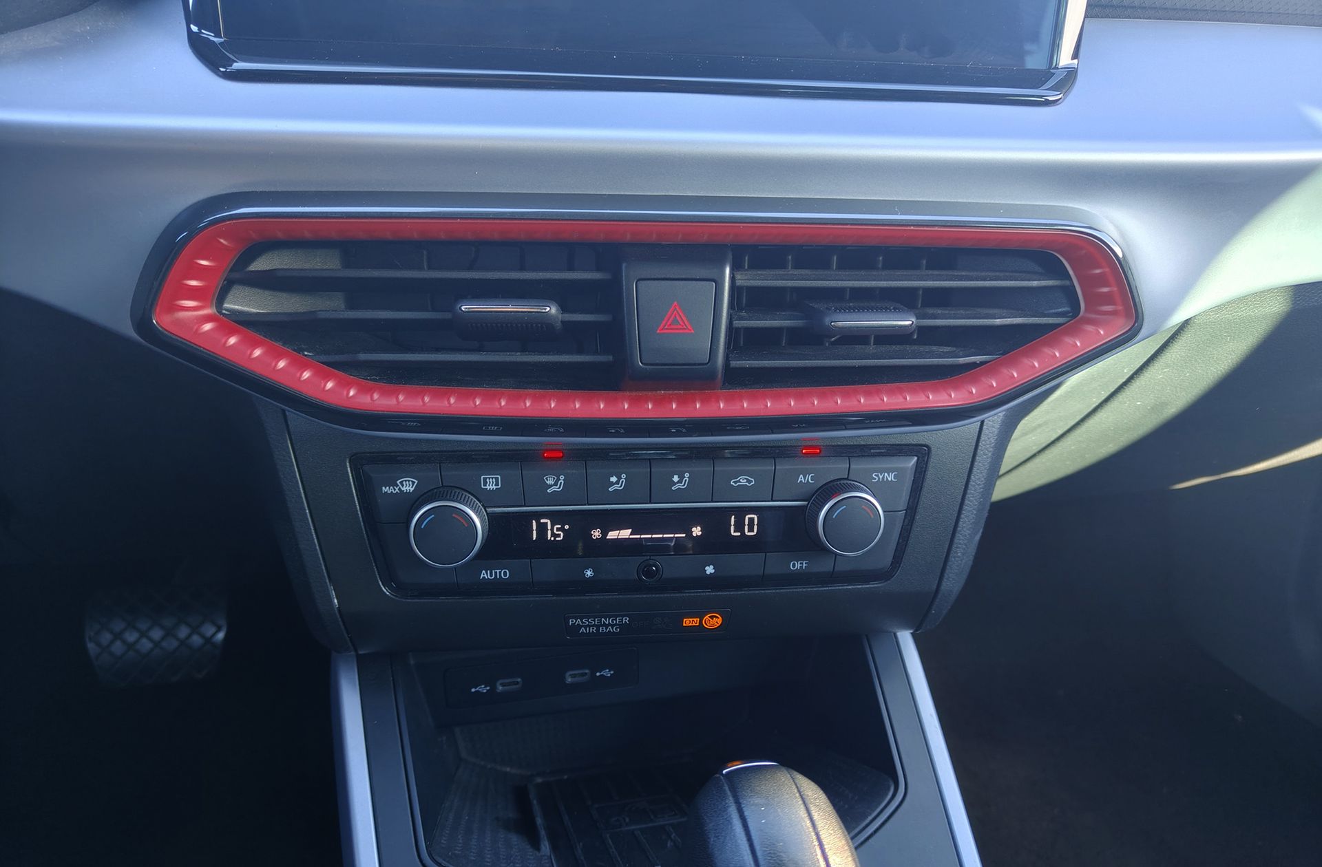 SEAT Arona 1.5 TSI FR XL DSG - foto 31
