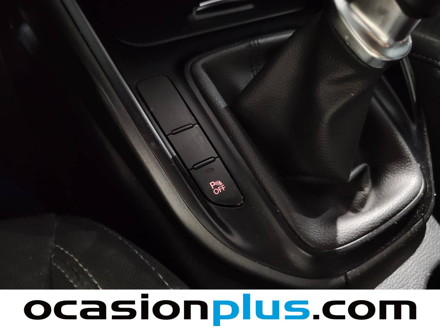 Extras y acabados del KIA Carens KIA Carens 1.6 GDi Concept (135 CV)