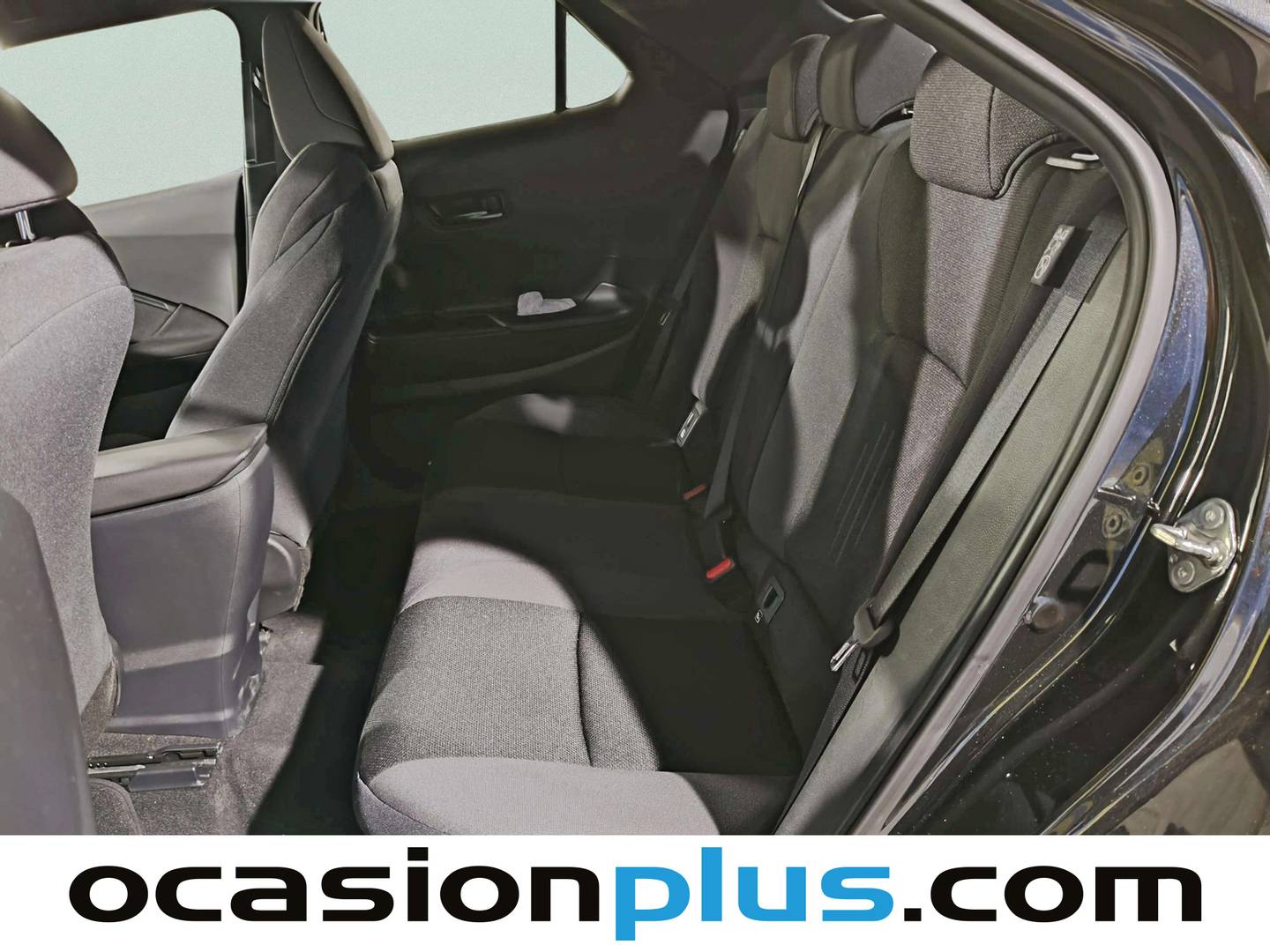 Foto asientos traseros Toyota C-HR Toyota C-HR 140H Advance (140 CV)