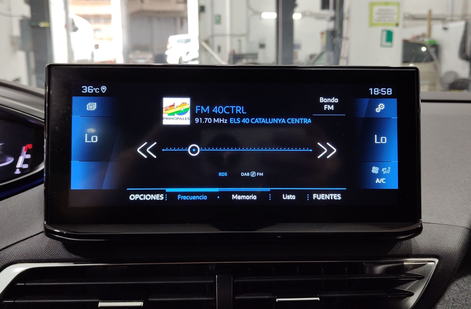 Peugeot 3008 BlueHDi 130 Allure Pack - foto 36