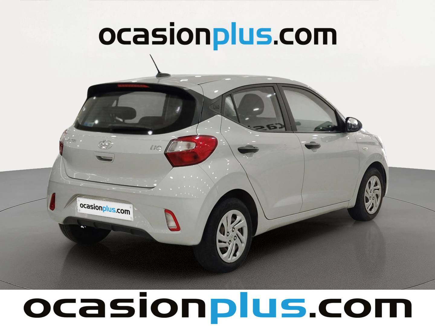 Foto trasera Hyundai i10 Hyundai i10 1.0 Essence (67 CV) derecha
