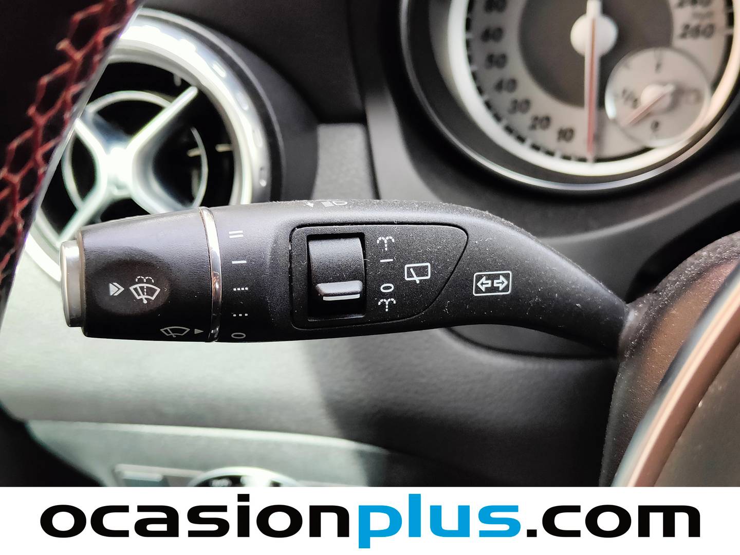 Foto Mercedes GLA Mercedes-Benz GLA 220 d AMG Line (177 CV)