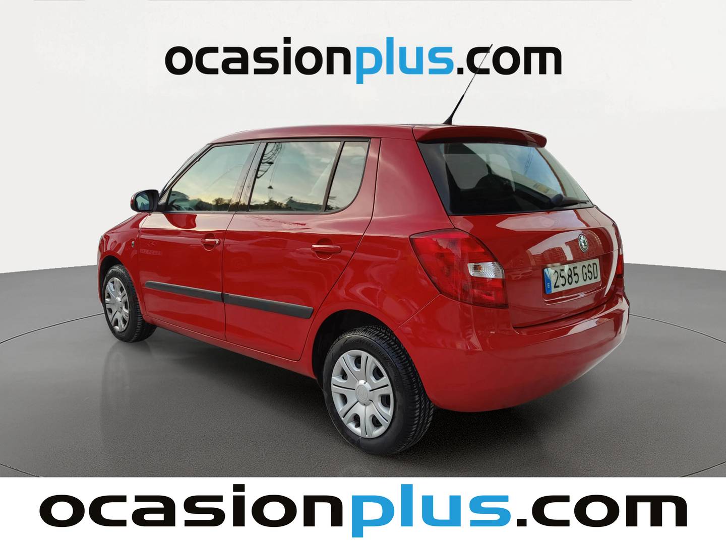 Foto trasera Skoda Fabia Skoda Fabia 1.4 TDI Young (70 CV) izquierda