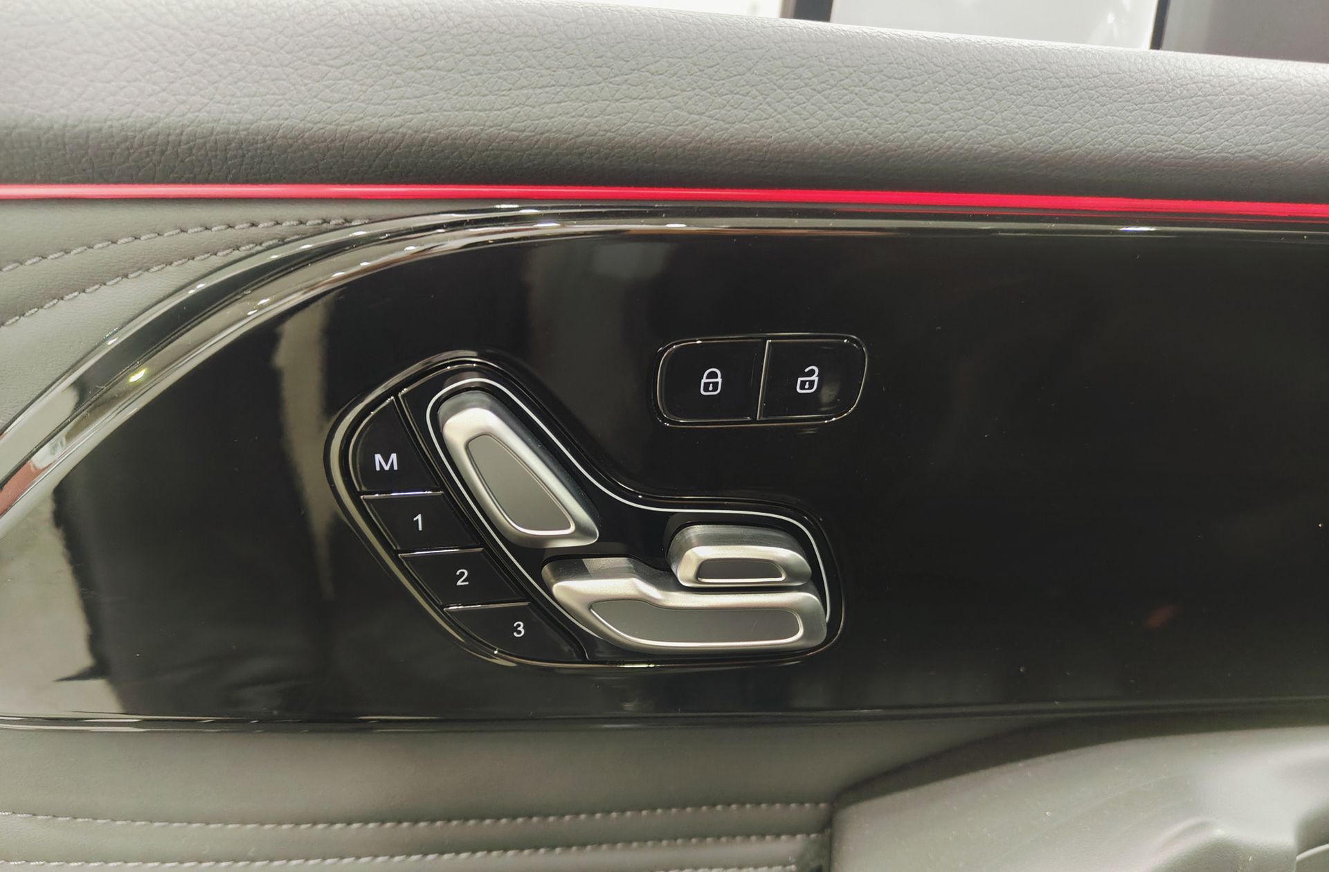 Omoda 9 1.5 T-GDi SHS Premium AWD - foto 7