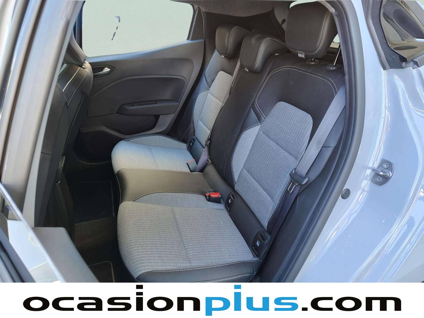 Foto asientos traseros Renault Clio Renault Clio Techno TCe (100 CV) GLP