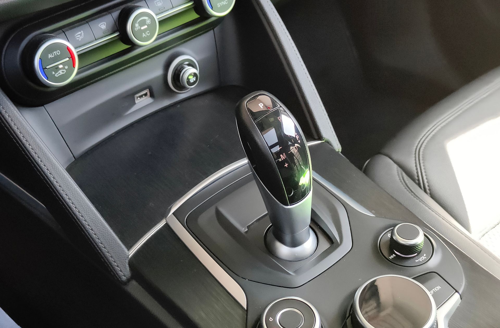 Alfa Romeo Stelvio 2.2 Diesel Executive RWD - foto 5