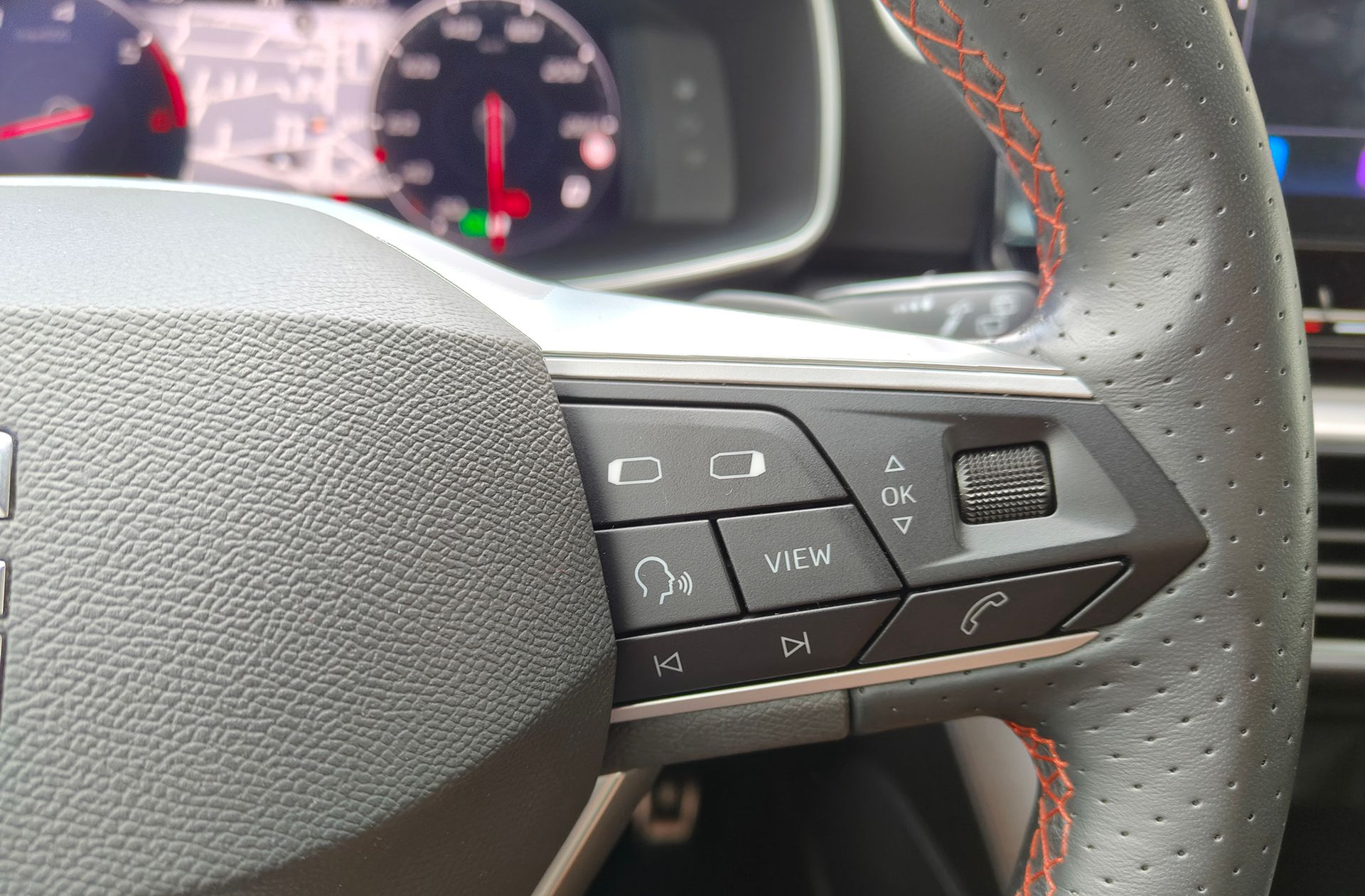 SEAT León 2.0 TDI FR XL Vision DSG - foto 25