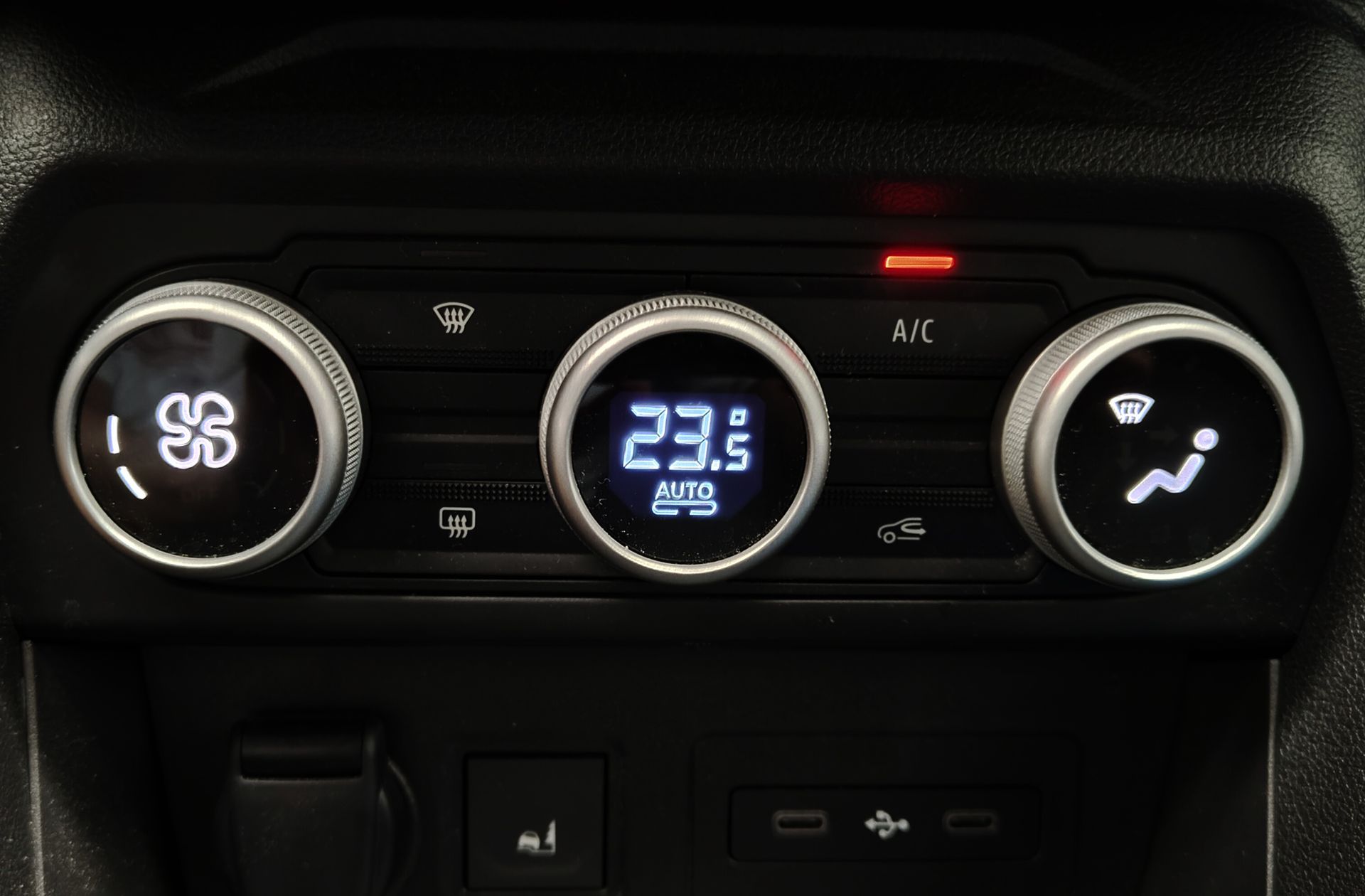 Dacia Jogger Extreme Hybrid 7 plazas - foto 36