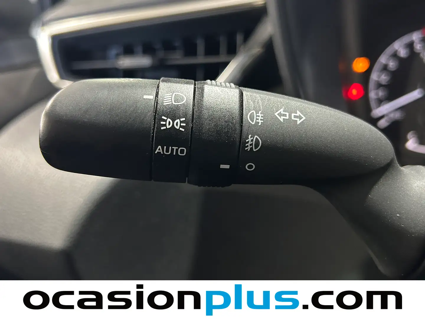 Foto Toyota Corolla Toyota Corolla 125H Business E-CVT (122 CV)