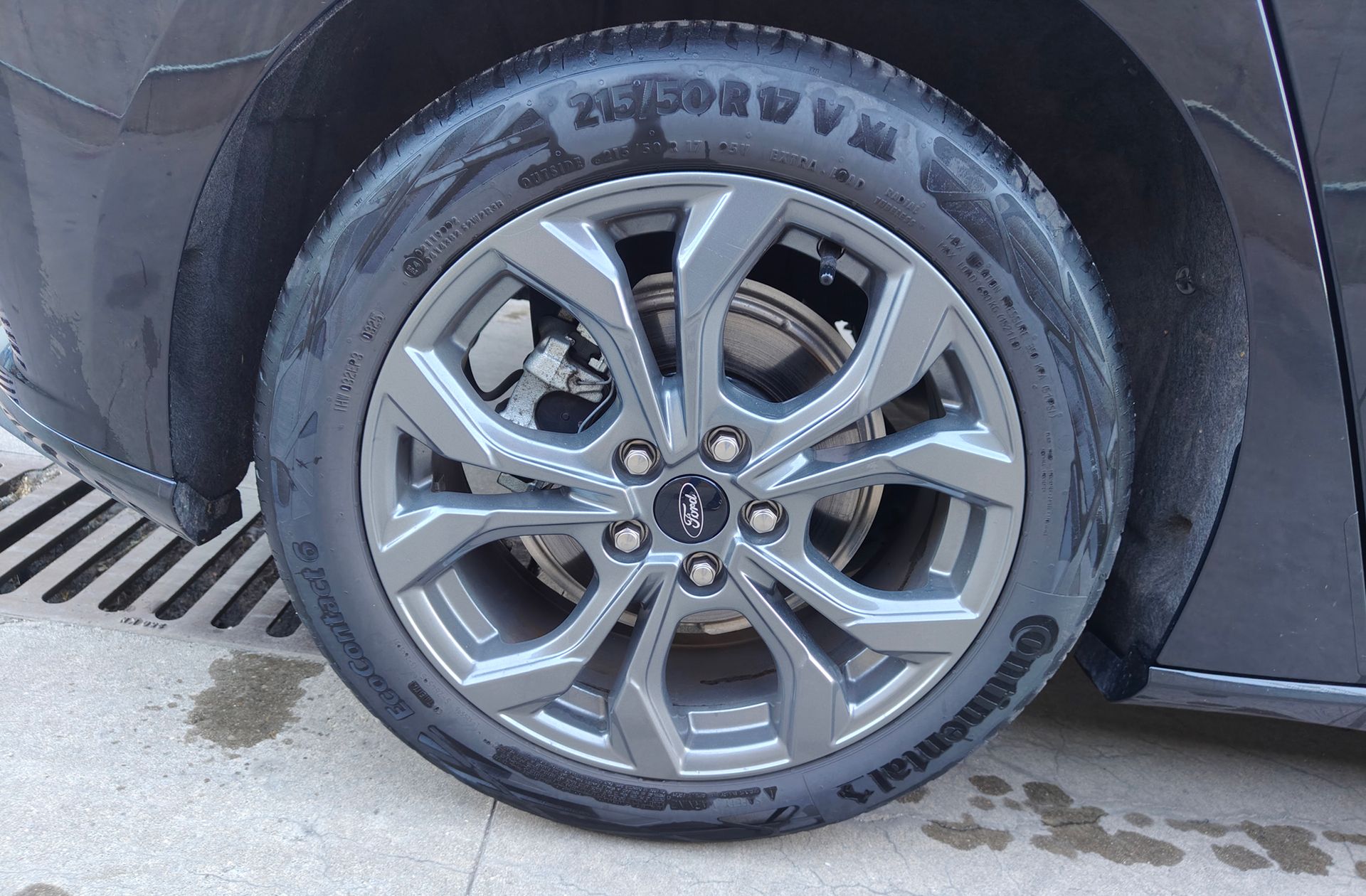 Ford Focus 1.0 EcoBoost MHEV ST-Line - foto 36