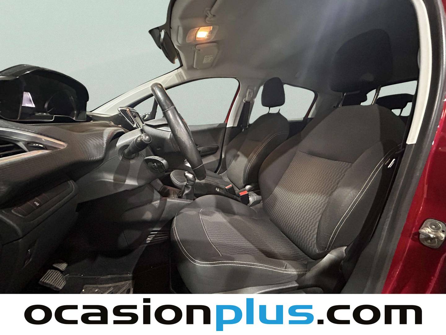 Foto asientos delanteros Peugeot 208 Peugeot 208 Style BlueHDi (75 CV)