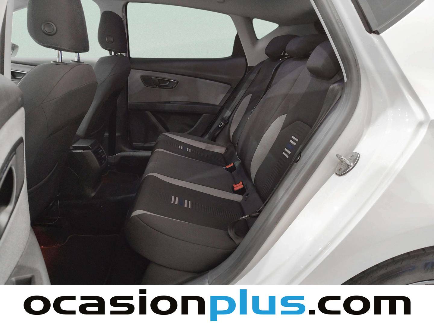 Foto asientos traseros Seat León Seat León 1.0 EcoTSI S&S Style Visio Edition (115 CV)