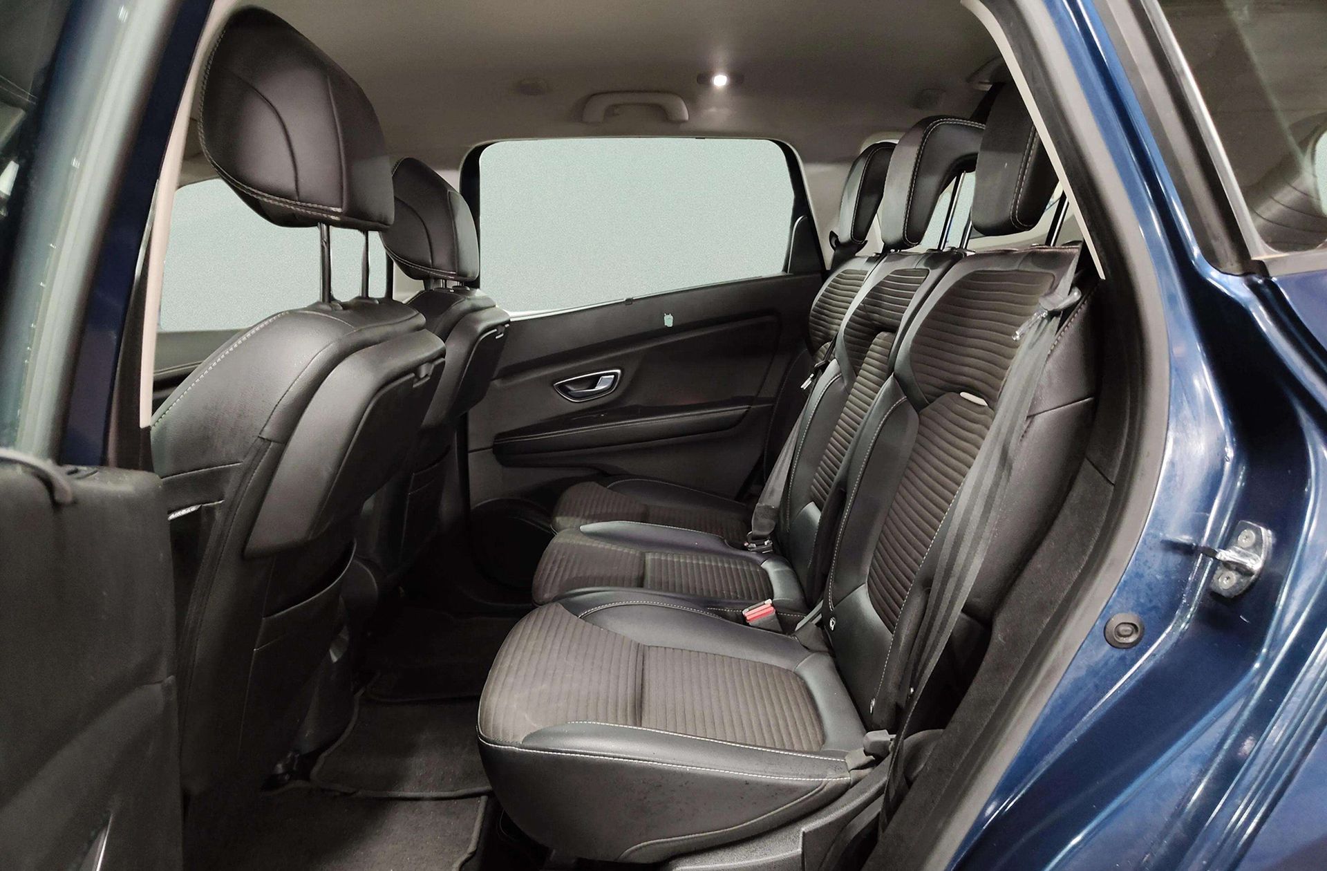 Renault Grand Scénic Zen TCe 7 plazas - foto 14