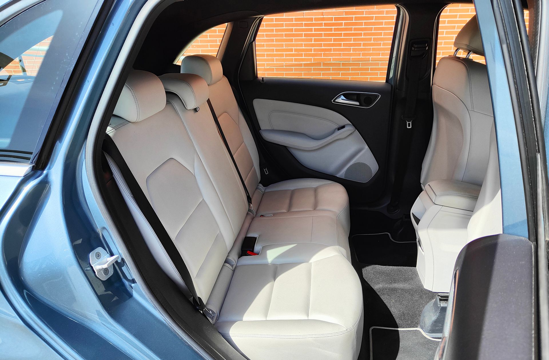 Mercedes-Benz Clase B B 220 CDI Urban 4Matic - foto 18