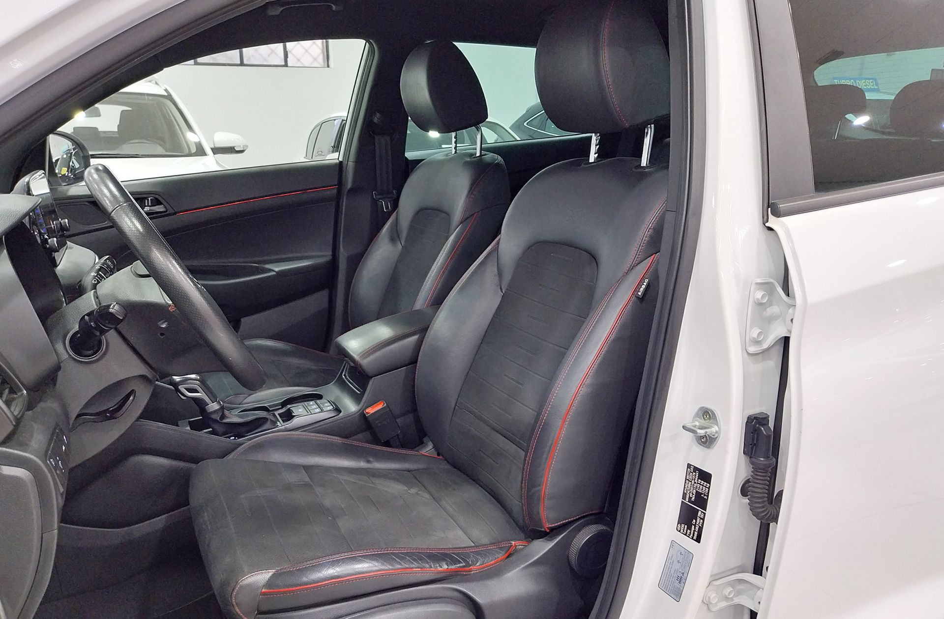 Hyundai Tucson 1.6 CRDi 48V N-Line DT 4x2 - foto 13