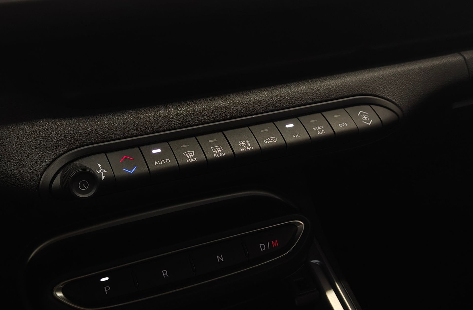 Jeep Avenger 1.2 eHybrid Altitude - foto 31
