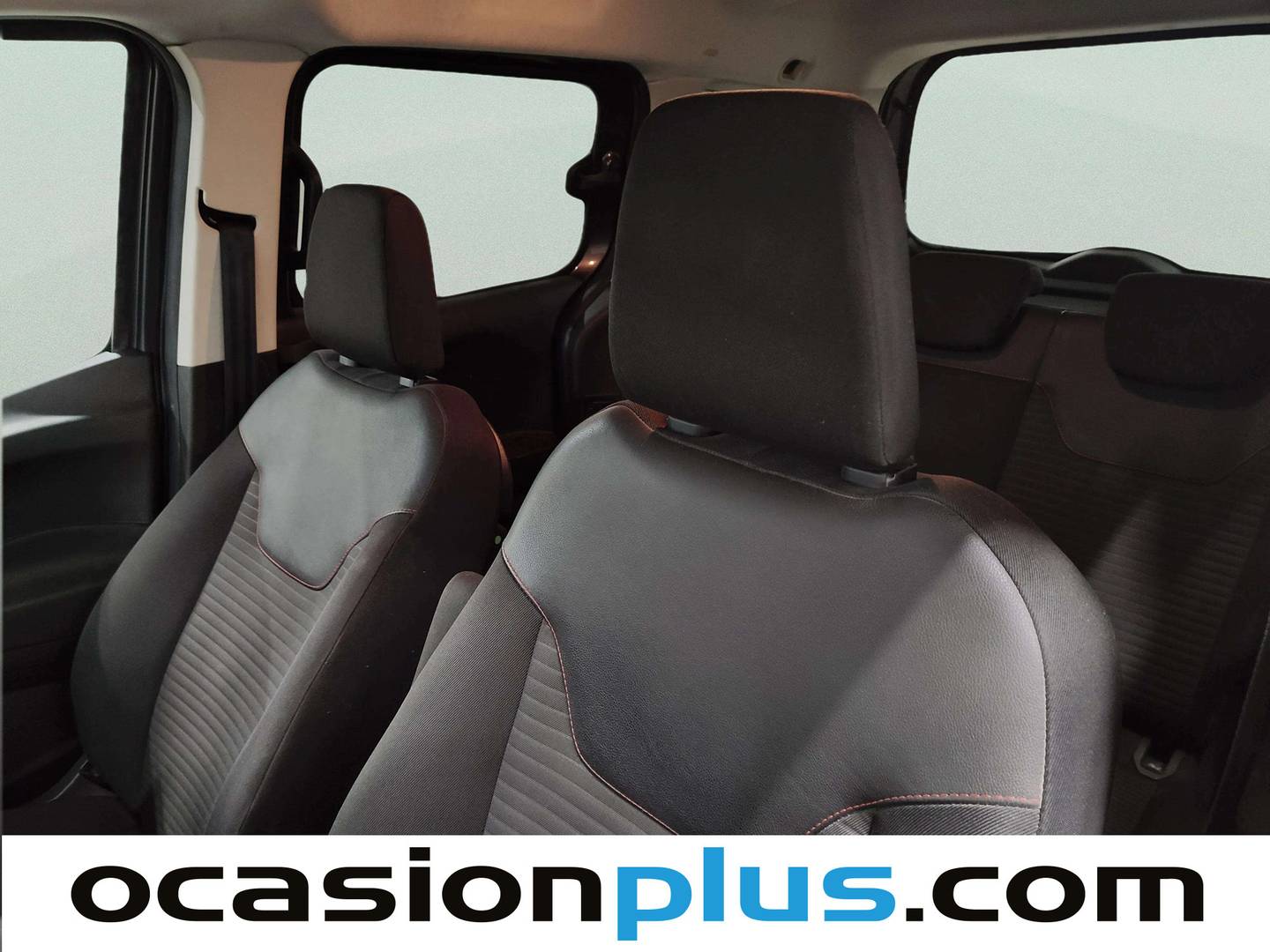 Extras y acabados del Ford Tourneo Courier Ford Tourneo Courier 1.5 TDCi Sport (100 CV)