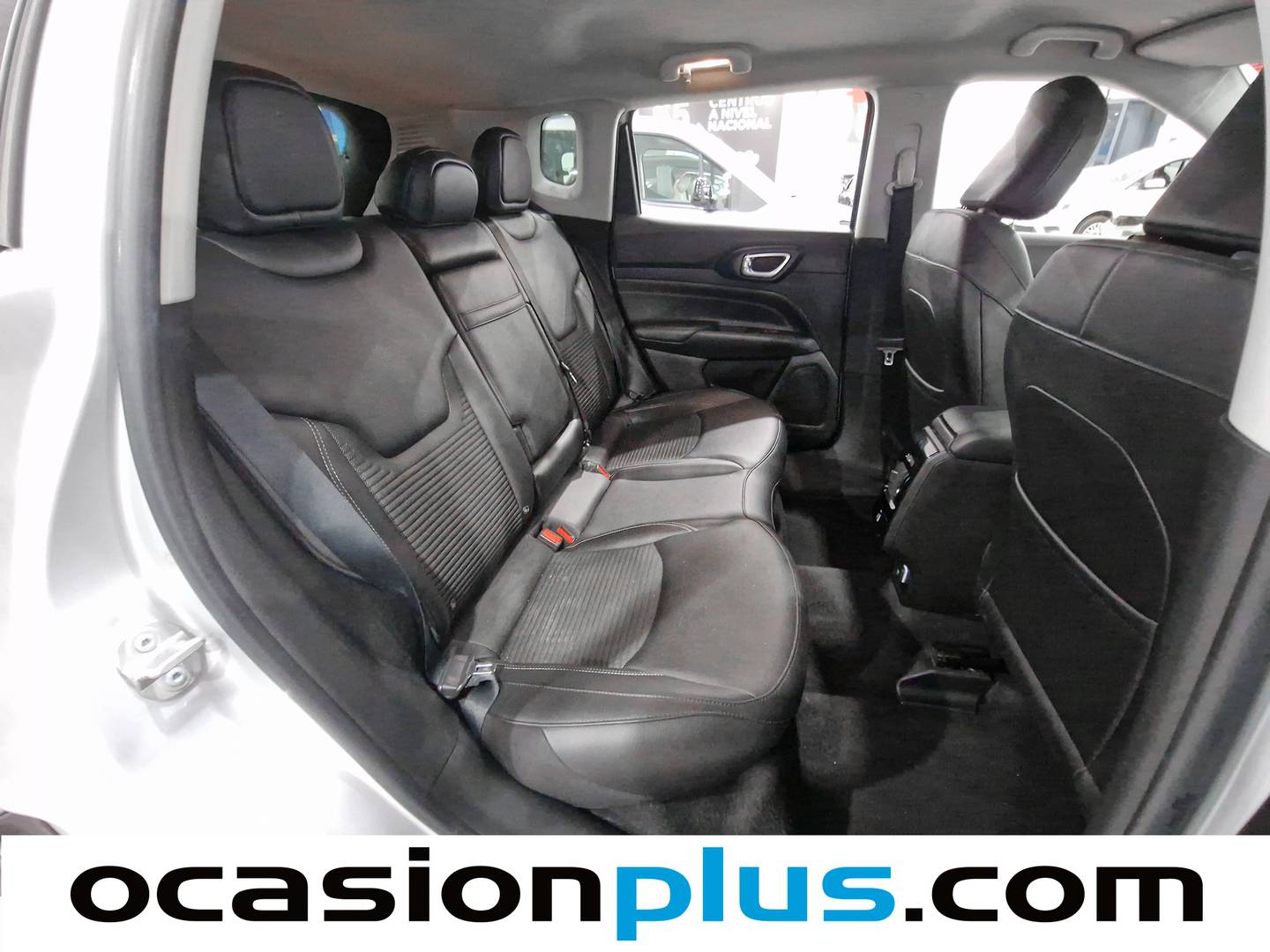 Foto Jeep Compass Jeep Compass 1.3 Gse Night Eagle FWD MT (130 CV)